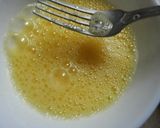 Gambar langkah 1 resipi Telur goreng ala thai.