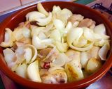 Foto del paso 3 de la receta Muslitos de pollo a la buena mujer