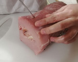 Foto del paso 4 de la receta: Lomo de cerdo sellado y relleno con arroz a la jardinera