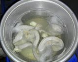 รูปขั้นตอนการทำที่ 1 ของ ผัดเครื่องในหมูกระเทียมพริกไทย