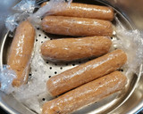 Foto del paso 4 de la receta: 211. Longanizas veganas de alubias y soja texturizada