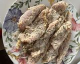 Foto del paso 4 de la receta: Pollo rebozado al estragón y sopa de estrellitas …