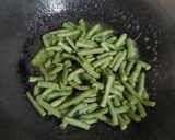 Foto langkah ke 1 dari resep Tumis Buncis Rebon.