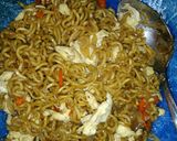 Foto langkah ke 4 dari resep Mie goreng telur orak arik.