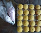 Foto langkah ke 6 dari resep Vanilla Cupcake ❣.