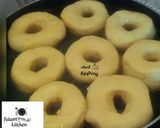 A picture of step 4 of Doughnut by ful@rny"ss kitchen....