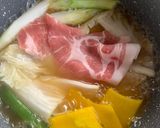 รูปขั้นตอนการทำที่ 5 ของ หมูสไลด์ชาบูชาบู 🥩