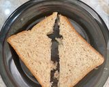 Foto langkah ke 1 dari resep Simple Garlic Bread.