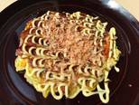 Bánh xèo Nhật Bản okonomiyaki (thịt lợn và bắp cải) bước làm 7 hình