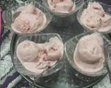 A picture of step 3 of Strawberry Ice-cream.