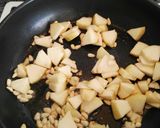 Foto del paso 5 de la receta Lombarda con piñones y manzana