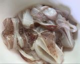 Gambar langkah 1 resipi Sotong Celup Tepung.