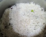 A picture of step 14 of Chicken And Peas Biryani.