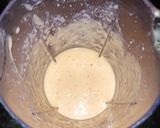 A picture of step 2 of Papaya milkshake.