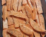 Sajtos-baconös édesburgonya recept fázis 2 fotója