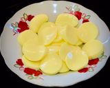 Hình bước làm 1 của món Canh Hẹ, Đậu Hũ Trứng Nấu Nấm Rơm