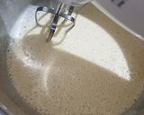 A picture of step 2 of Vanila dry cake.