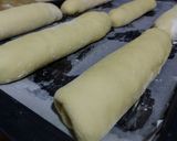 Foto del paso 4 de la receta: CHUCHO🥖Relleno con Crema Pastelera Amarilla😛