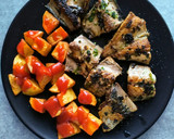 Foto del paso 3 de la receta: Caballa a la plancha con patatas bravas