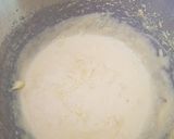 A picture of step 3 of Victoria sponge cake.