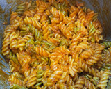 Foto del paso 4 de la receta: Pasta con atún y tomate. Olla GM