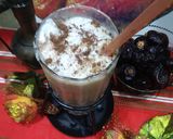 A picture of step 4 of Date milky  shake.