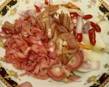 Foto langkah ke 2 dari resep Cumi bunga kecombrang by iie.