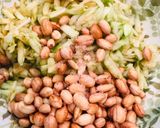 A picture of step 1 of Green apple, groundnuts salad.