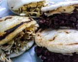 Foto del paso 4 de la receta: Arepas Domino y Reina Pepiada