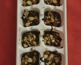 Foto del paso 3 de la receta: Bocaditos de chocolate y frutos secos