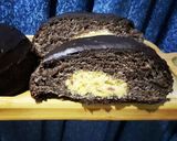 A picture of step 5 of Chocolate Bounty Buns 🌰.