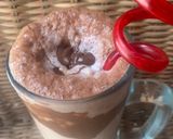 A picture of step 4 of Nutella shake.