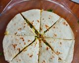 A picture of step 5 of Shawarma sandwich....