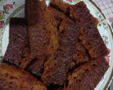 Foto langkah ke 7 dari resep Bolu Karamel (Sarang Semut).
