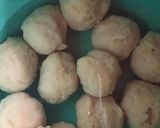 Foto langkah ke 1 dari resep Pentol Telur Mercon.