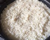 Foto del paso 1 de la receta: Soufflé de arroz poblano 🍚🌽🧈