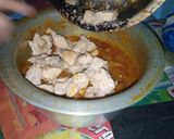 A picture of step 5 of Chicken bhuna gosht.