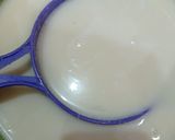 Foto langkah ke 4 dari resep Homemade Strawberry Soy Milk.