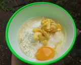 Foto langkah ke 1 dari resep Pancake Teflon Sederhana.