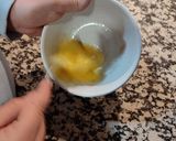 Foto del paso 9 de la receta: Empanada de hojaldre con bacon, cebolla, pimiento rojo, champiñones y nata para cocinar