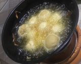 A picture of step 4 of Egg roll.