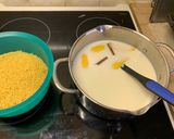 Une image de l'étape 1 de Aletria (dessert portugais).