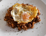 Foto del paso 6 de la receta: Fessolets con ternera en salsa de vermouth y huevo frito