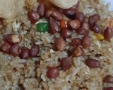 Foto langkah ke 5 dari resep Nasi Goreng Bawang Putih Pedas Toping Kacang Tanah Goreng.