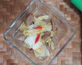 Foto langkah ke 4 dari resep Tumis Sawi Putih Bakso.