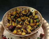 பாலாகாய் ரோஸ்ட்.. (வாழைக்காய் மிளகு ரோஸ்ட்) (Balakai roast recipe in tamil) ரெசிபி ஸ்டேப் 2 புகைப்படம்