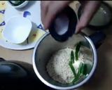 A picture of step 2 of Medhu vadai / Urad Vadai.