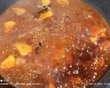 Foto del paso 5 de la receta: Huevos fritos con vieiras, langostinos y sepia