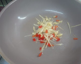 苦瓜小魚炒青椒(簡單料理)的食譜步驟5照片
