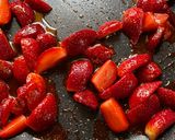 A picture of step 5 of Raggi & Strawberry Crepe.